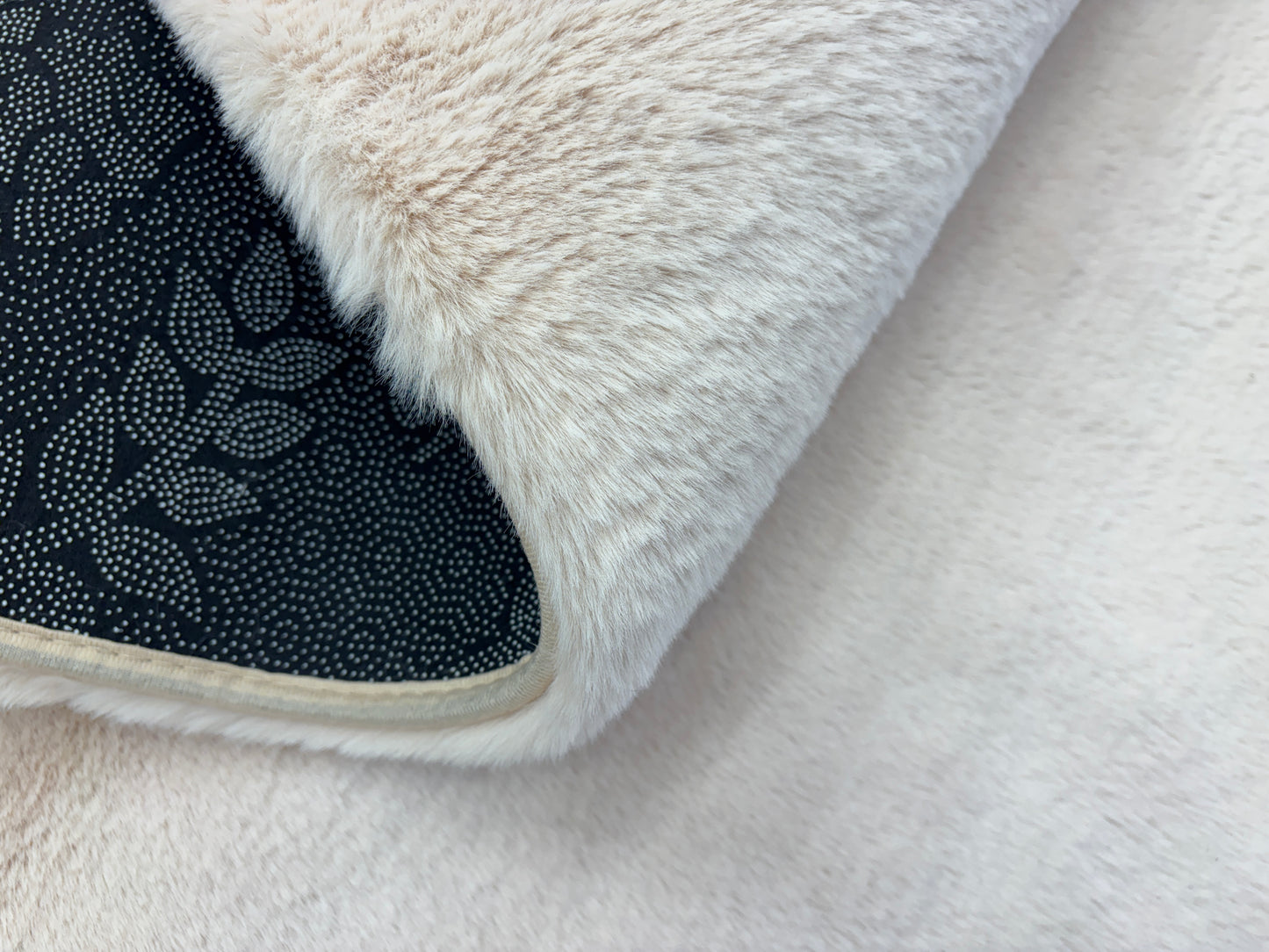 Faux Rabbit fur carpet- MFRF 01