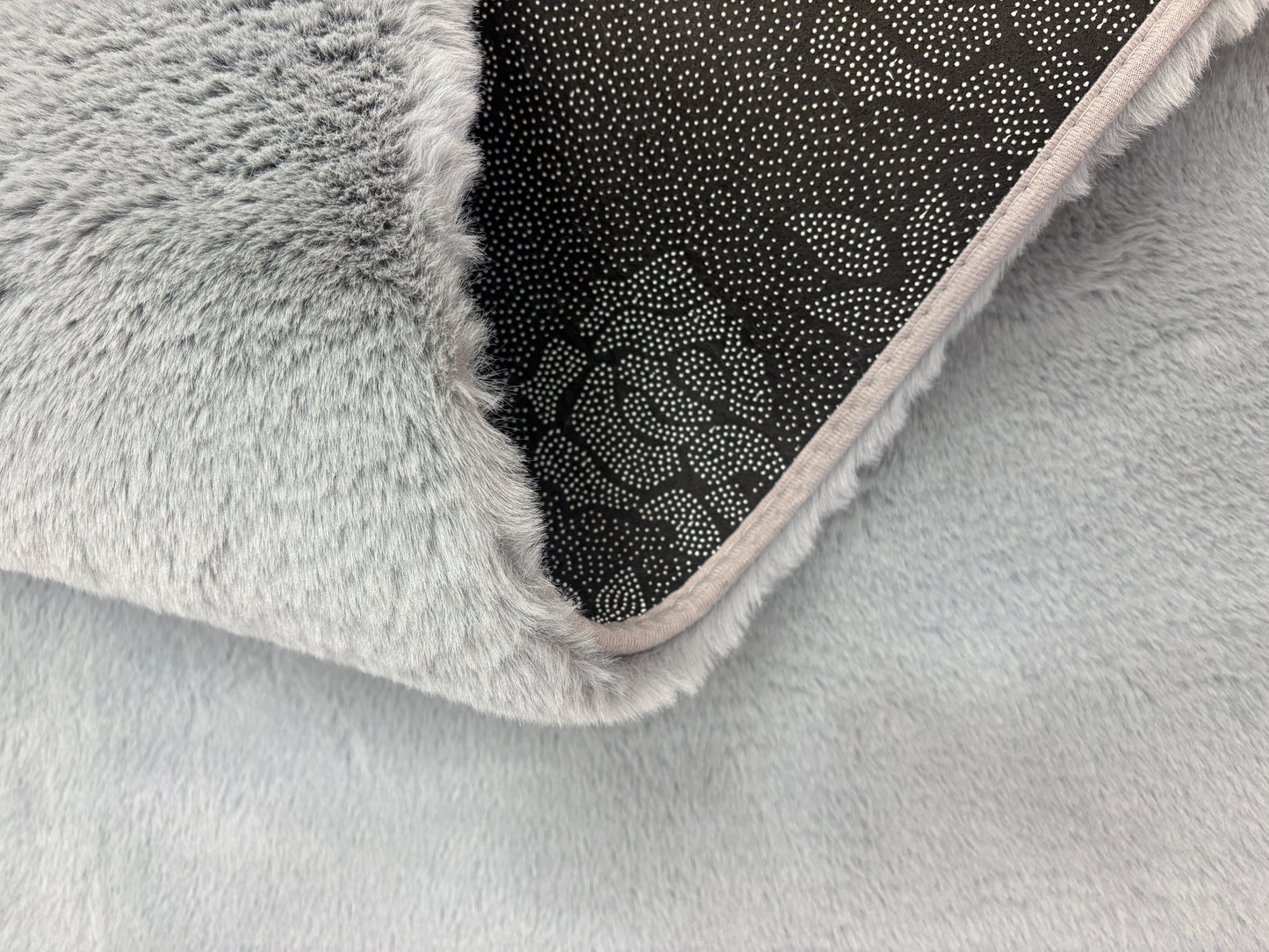 Faux Rabbit fur carpet- MFRF 01