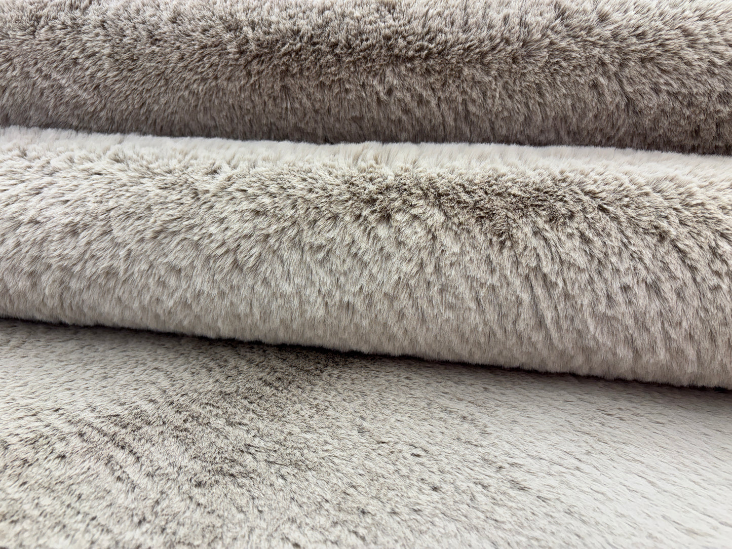 Faux Rabbit fur carpet- MFRF 01