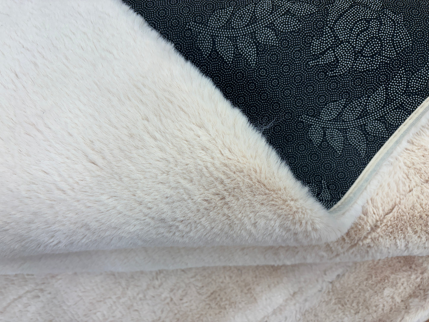 Faux Rabbit fur carpet- MFRF 01