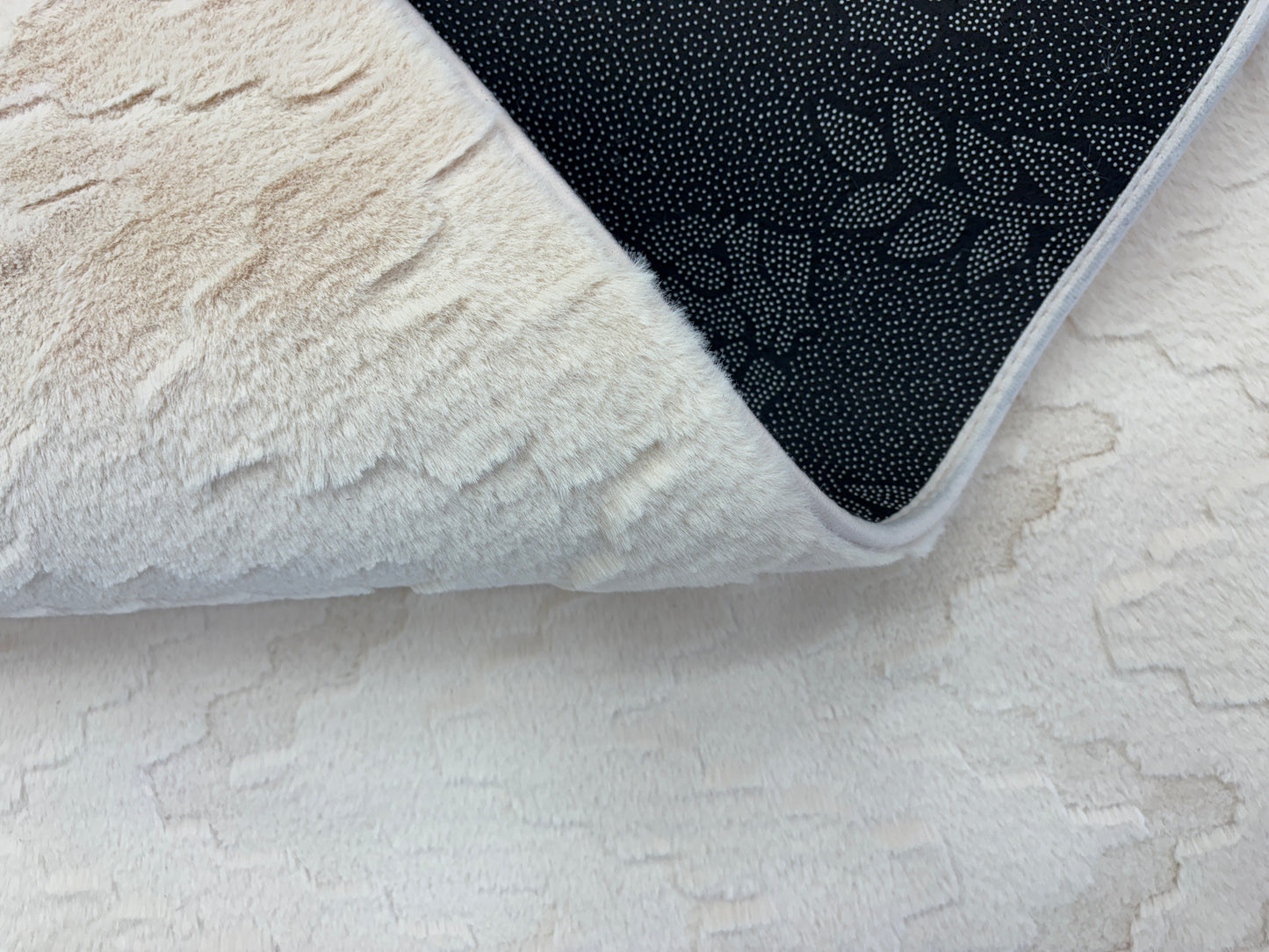 Faux Rabbit fur carpet- MFRF 02