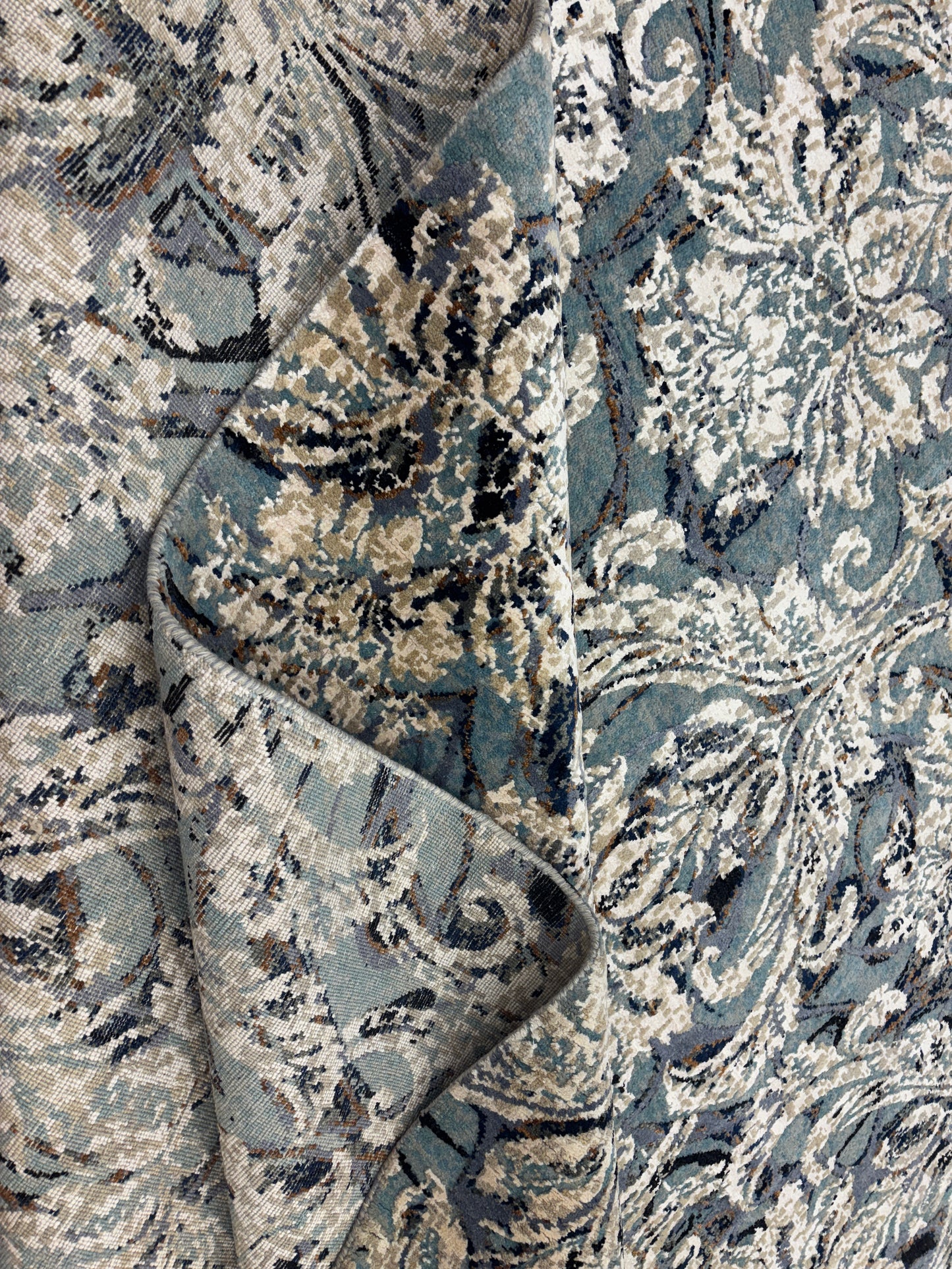 Wool viscose carpet (HC 906)