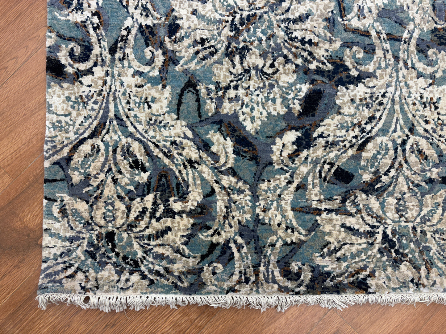 Wool viscose carpet (HC 906)