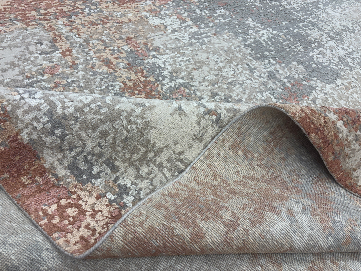 Wool silk carpet (Me 851)