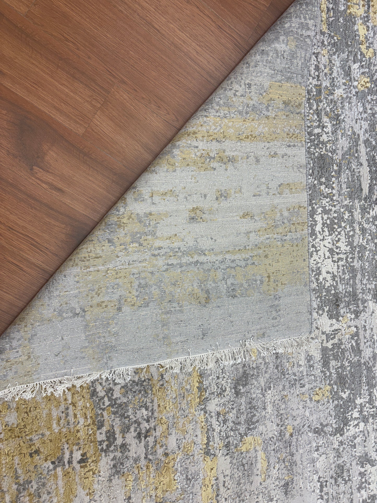 Wool silk carpet (Me 853)