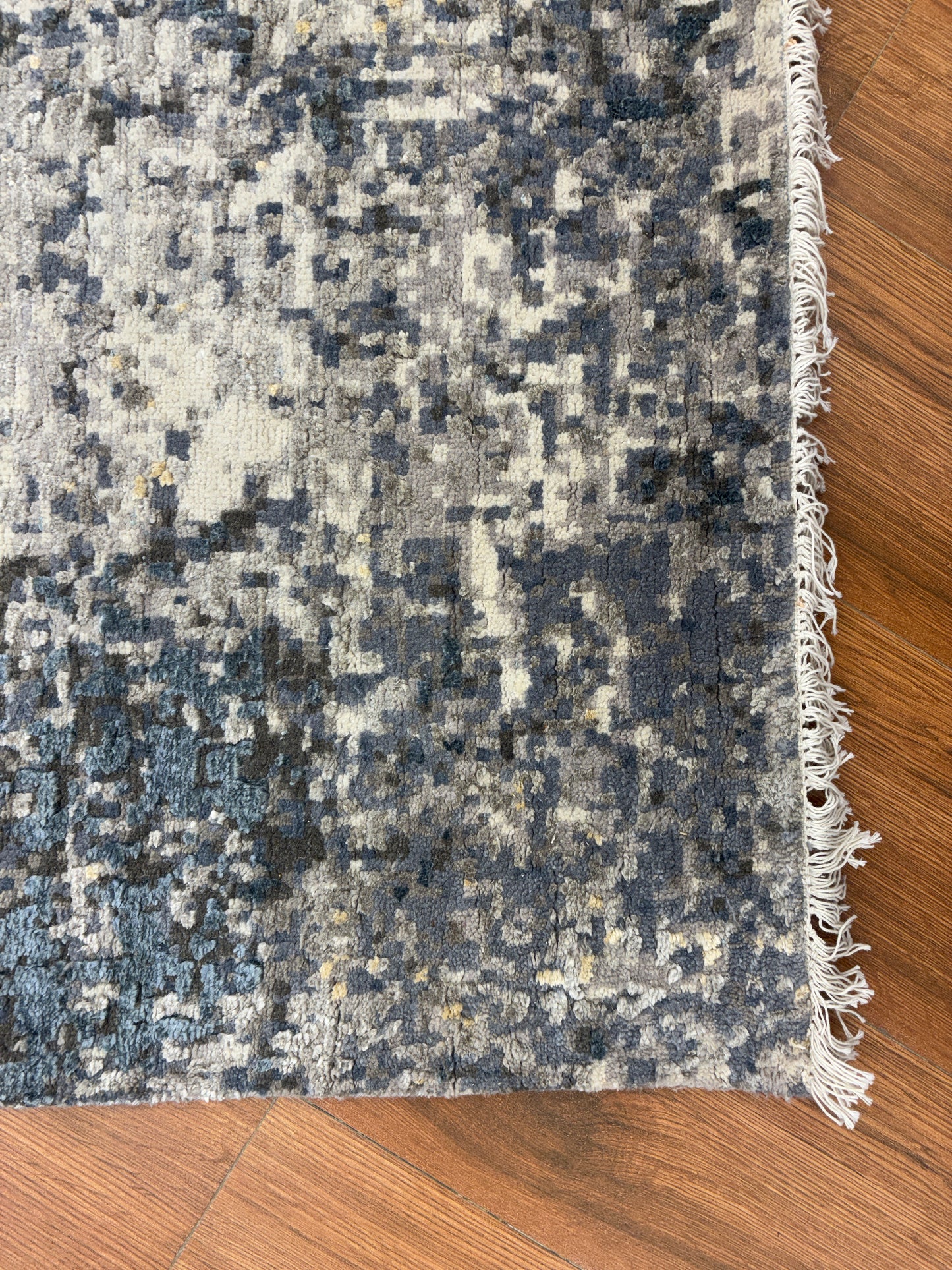 Wool silk carpet (Me 856)