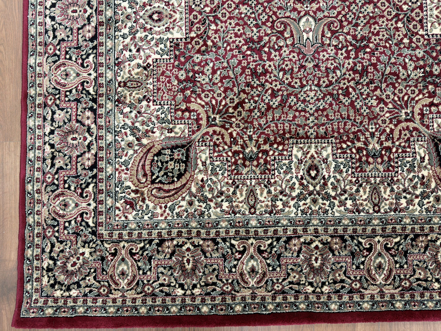 Traditional Woolen carpet MHS - 1