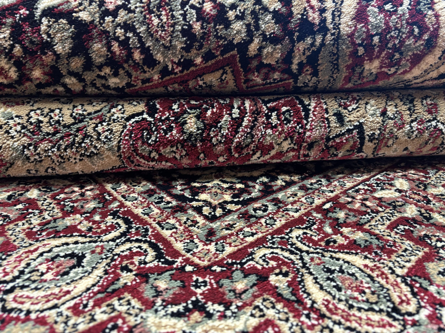 Traditional Woolen carpet MHS - 1