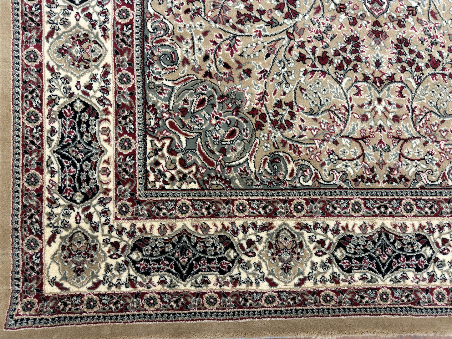 Traditional Woolen carpet MHS - 2