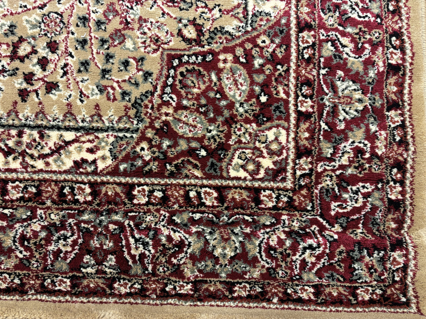 Traditional Woolen carpet MHS - 3