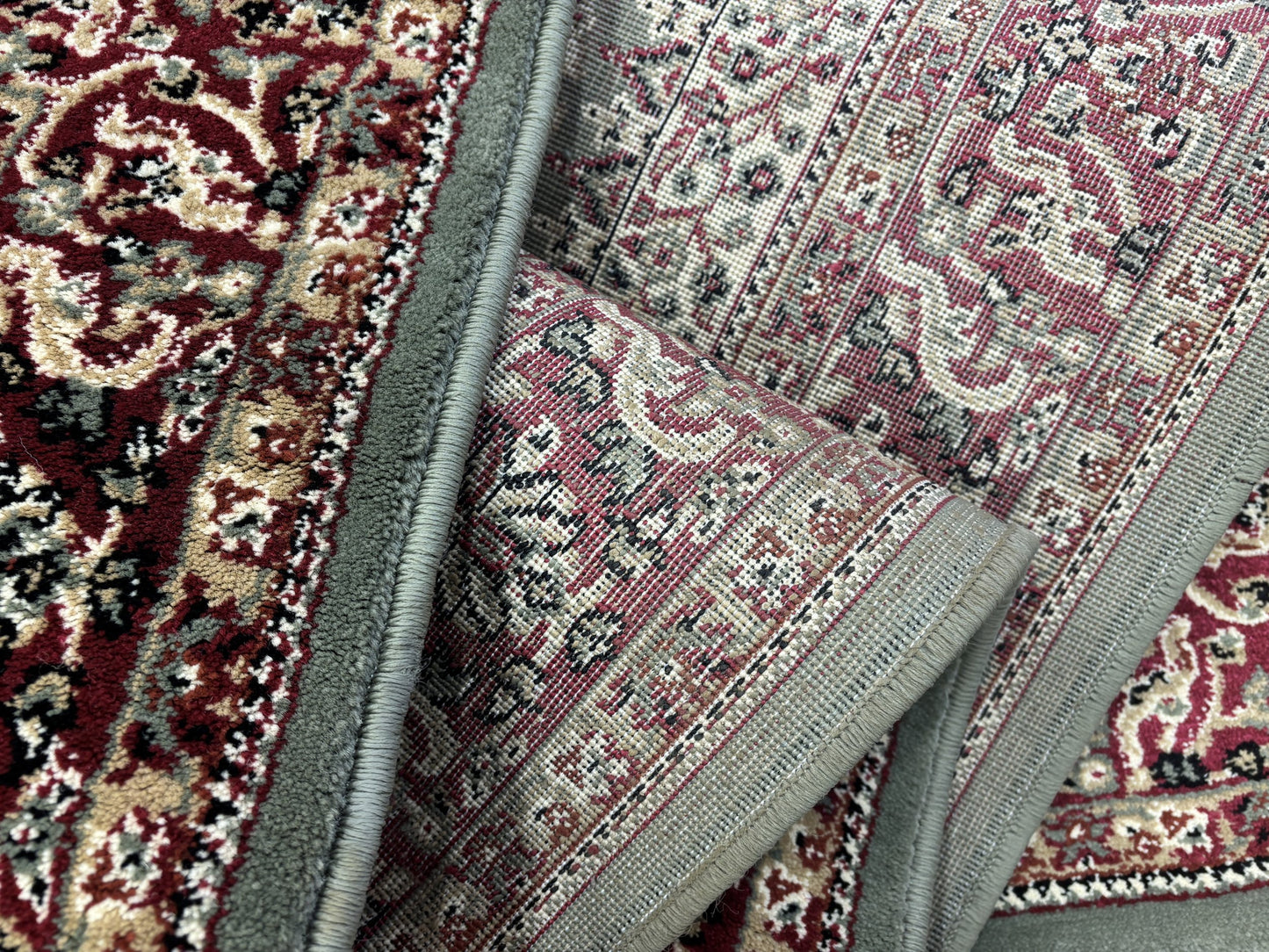 Traditional Woolen carpet MHS - 3