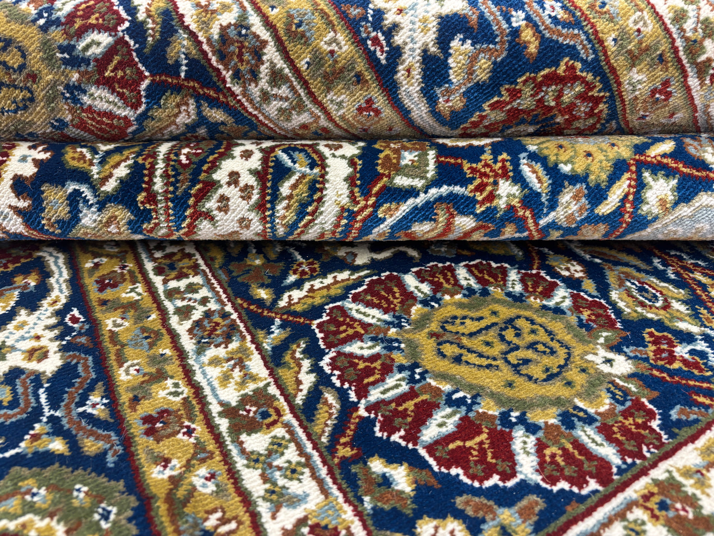 Persian Silk carpet- MMU 03