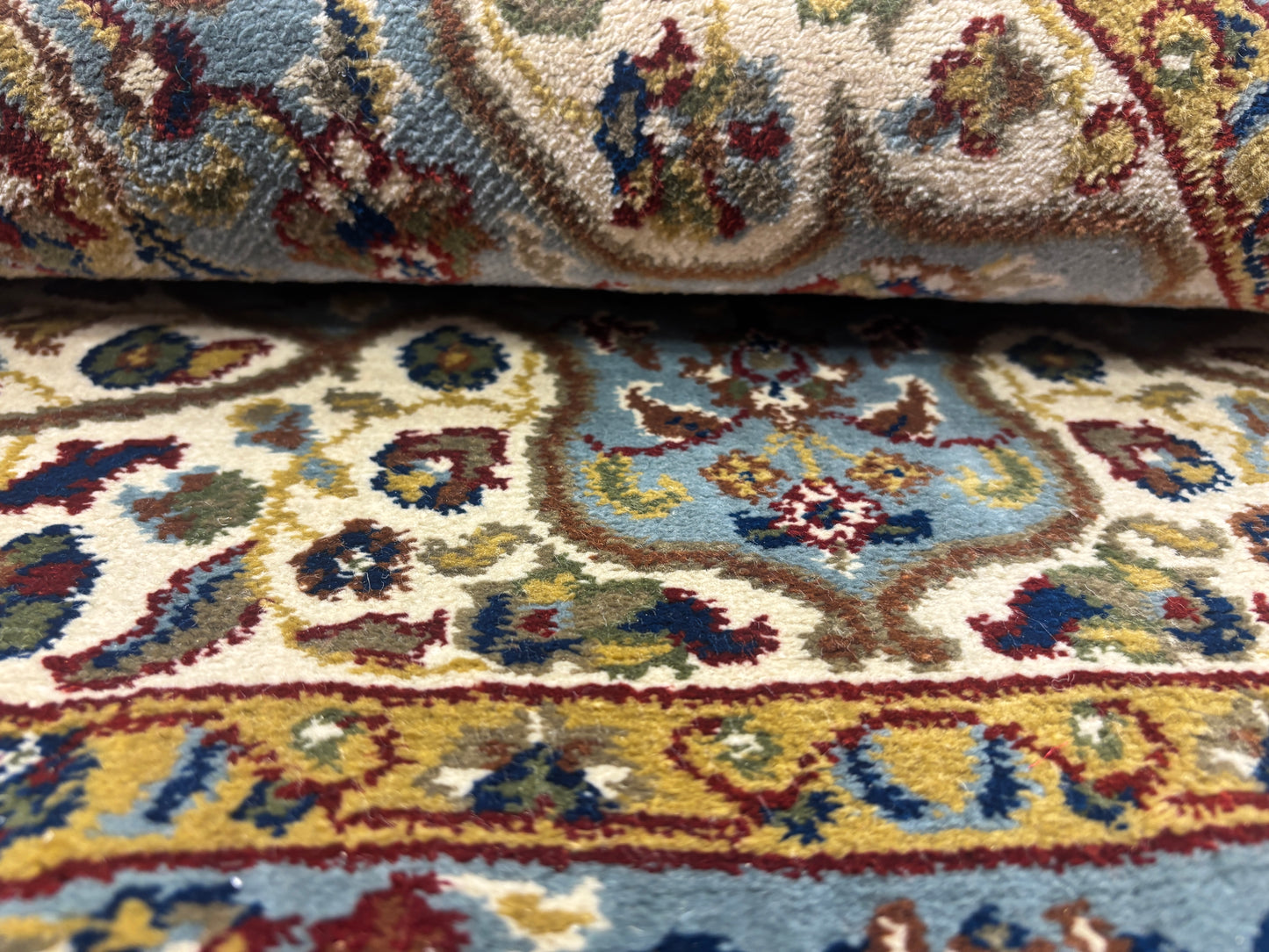 Persian Silk carpet- MMU 04