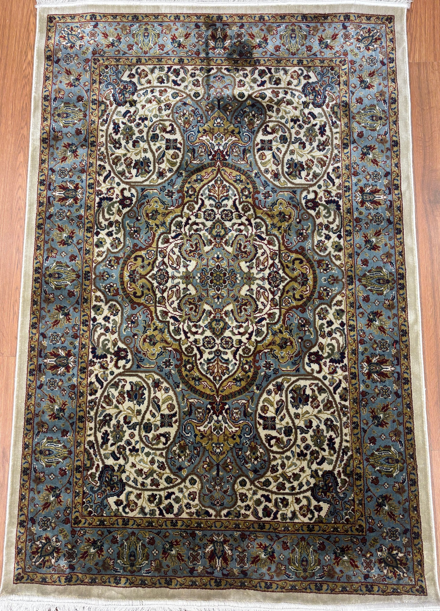 Persian Silk carpet- MMU 04