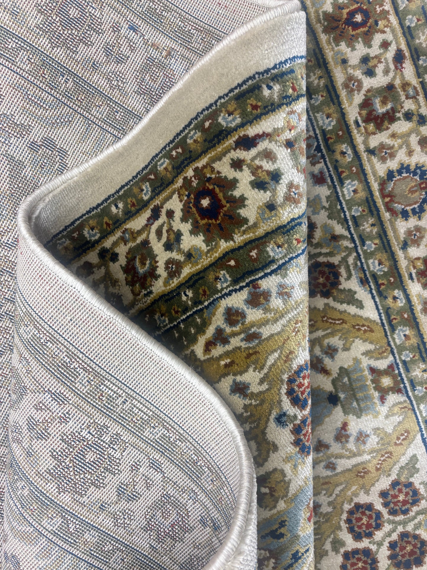 Persian Silk carpet- MMU 07
