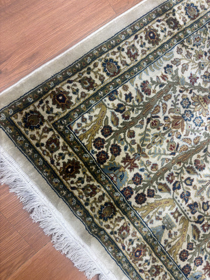 Persian Silk carpet- MMU 07
