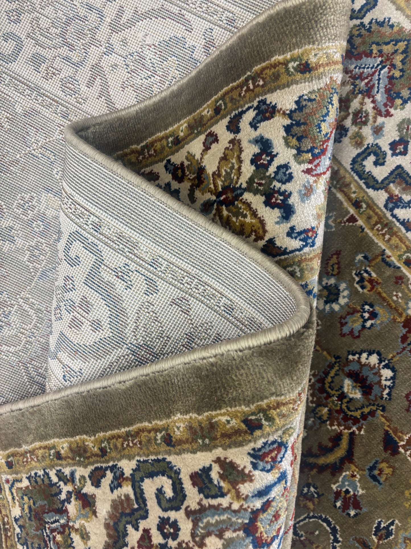 Persian Silk carpet- MMU 09