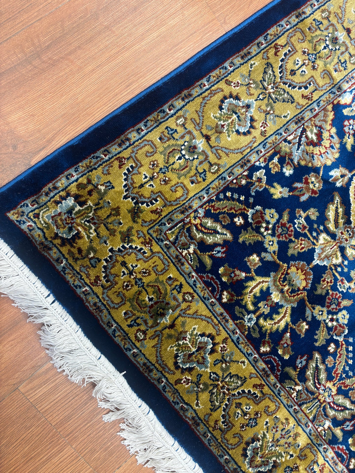 Persian Silk carpet- MMU 10