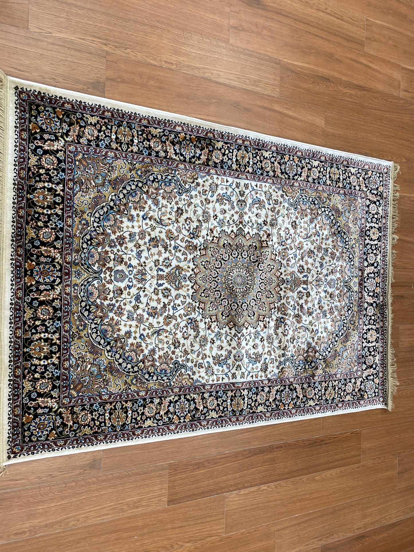 Persian Silk carpet - MRO 06