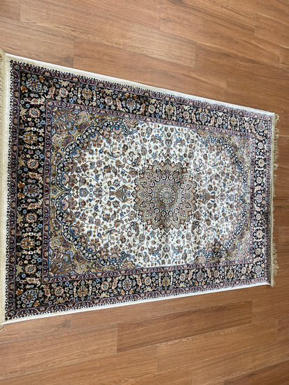 Persian Silk carpet - MRO 06