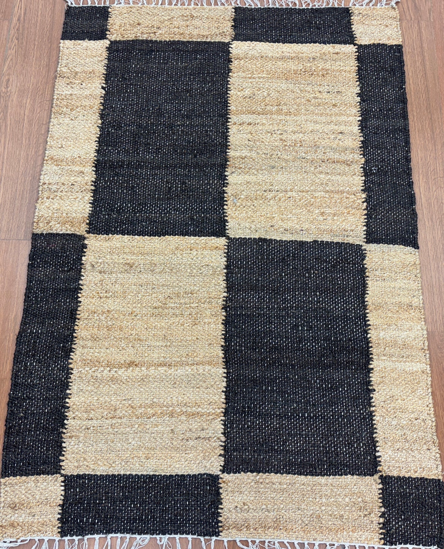 Hand woven Jute Rug- Mangal jute rug  03