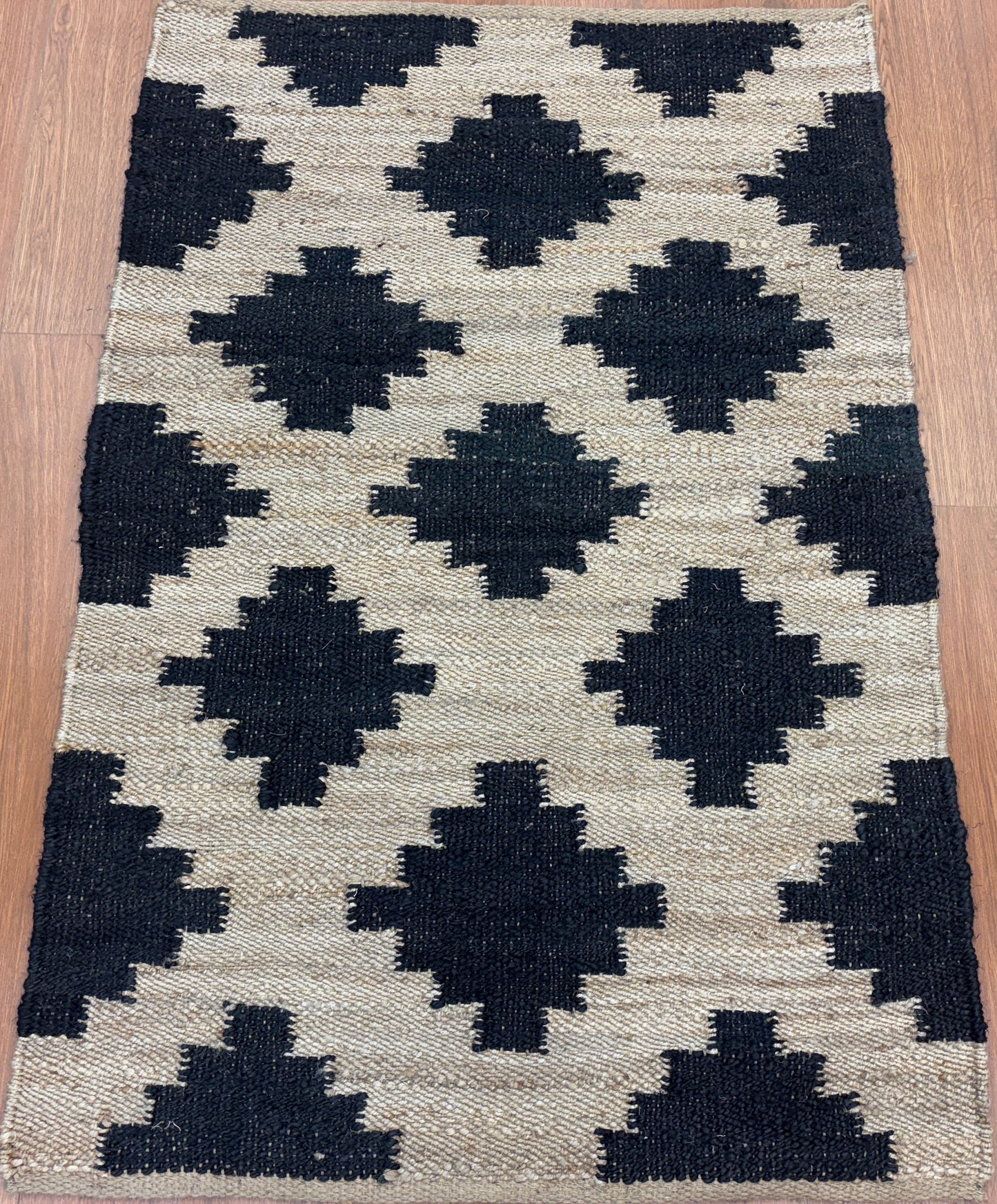 Hand woven Jute Rug- Mangal jute rug 04