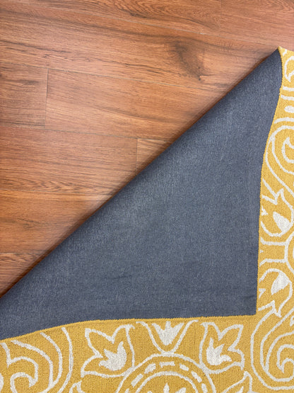 Tufted Woollen Carpet (Mangal tufted 101)