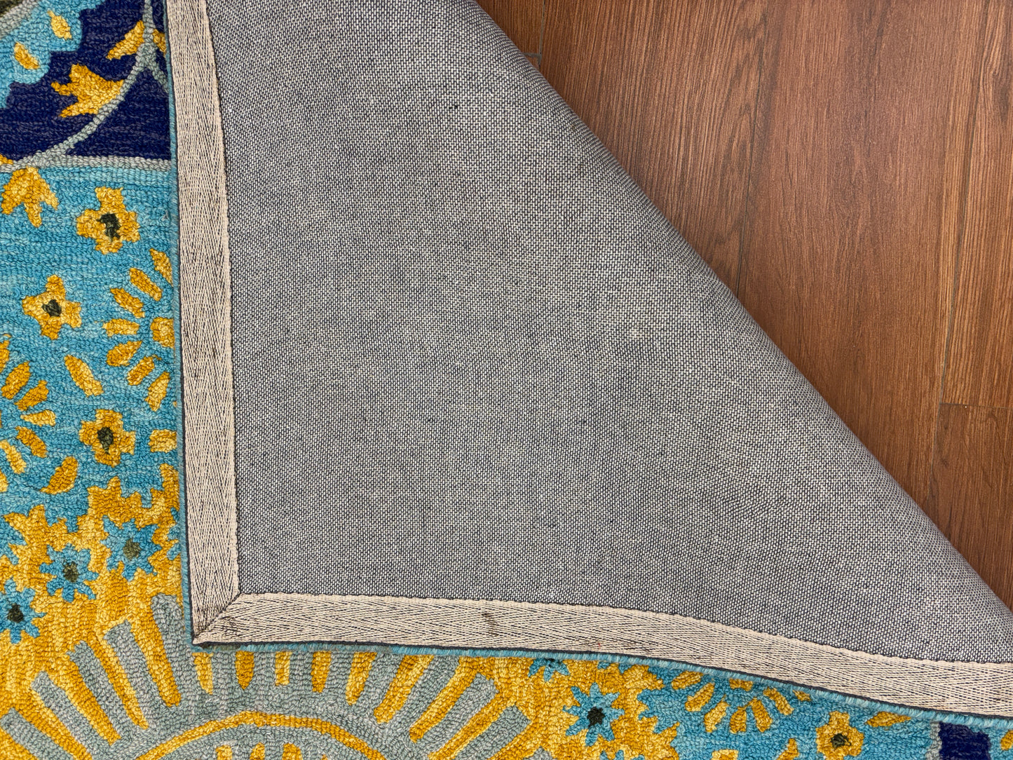 Tufted Woollen Carpet (Mangal tufted 102)