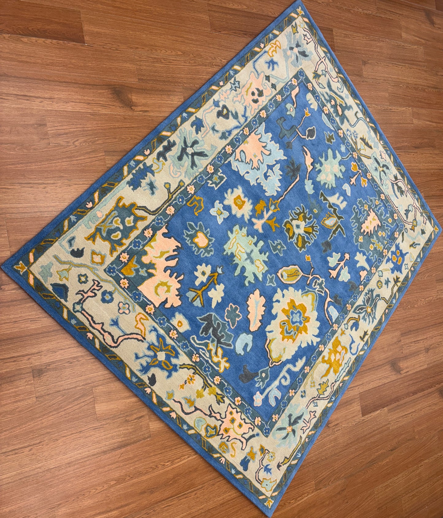 Tufted Woollen Carpet (Mangal tufted 104)