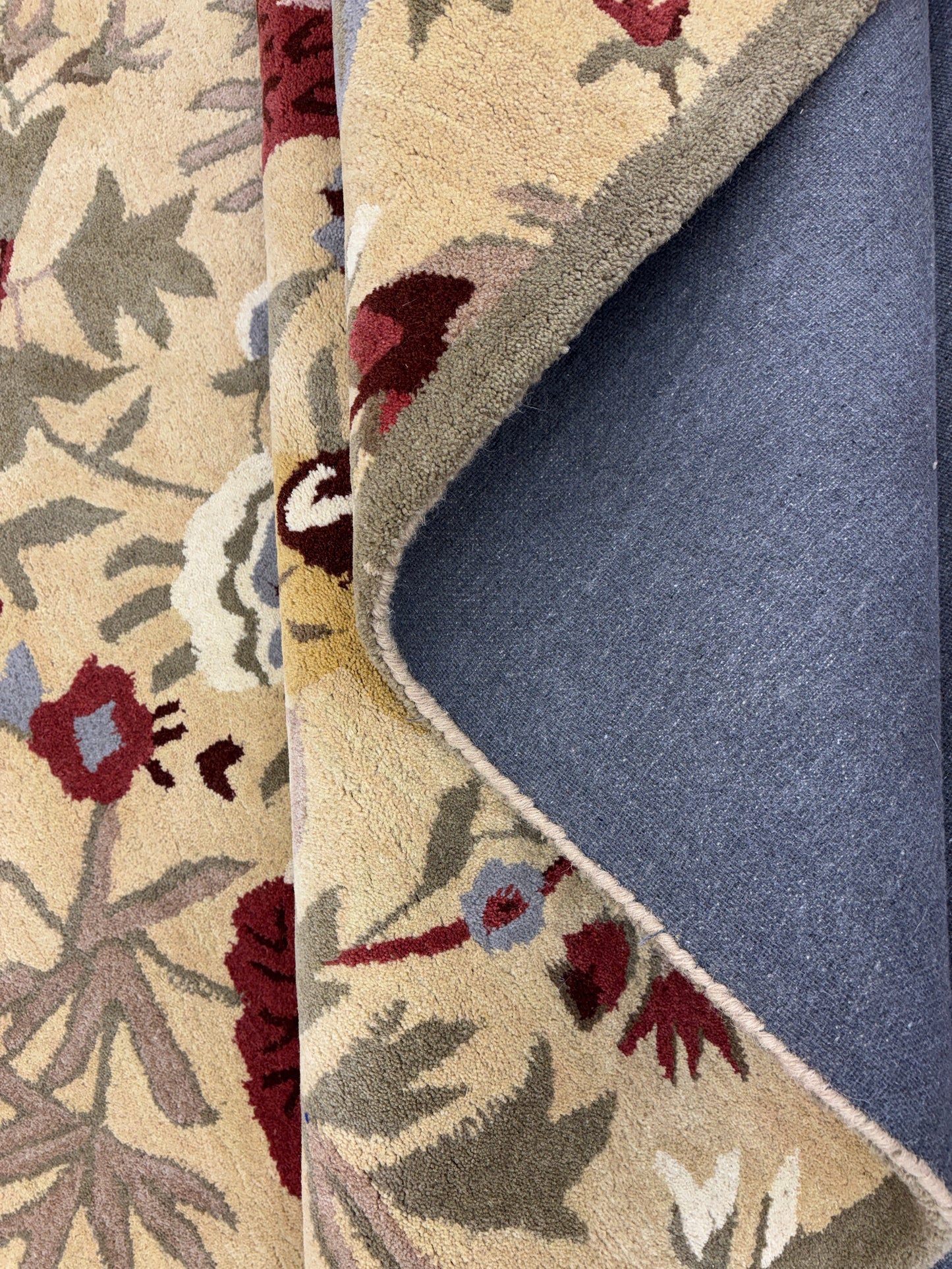 Tufted Woollen Carpet (Mangal tufted 106)