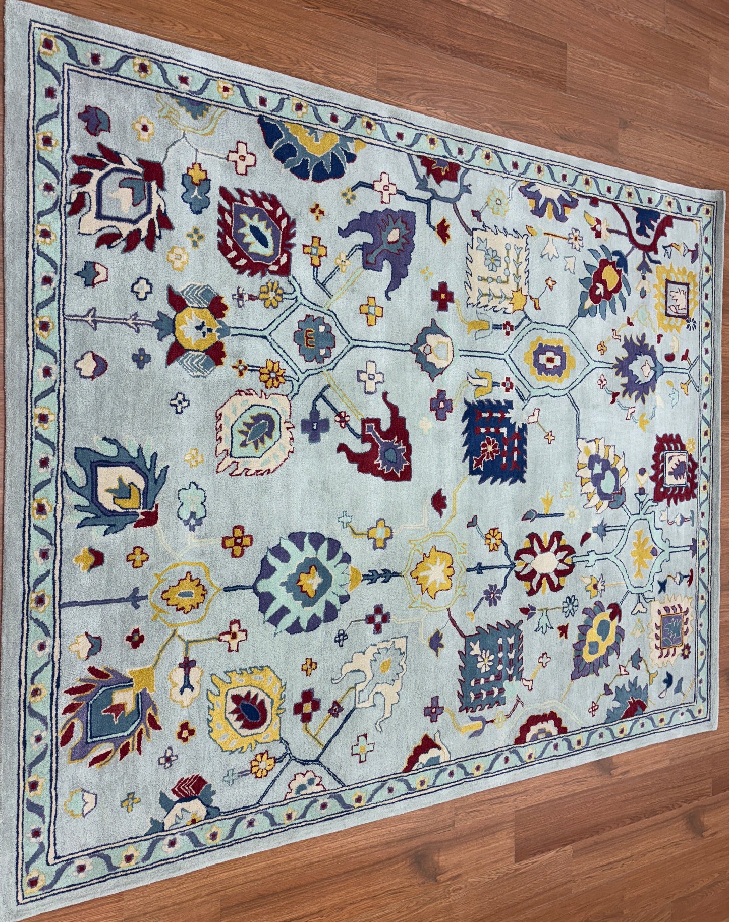 Tufted Woollen Carpet (Mangal tufted 107)