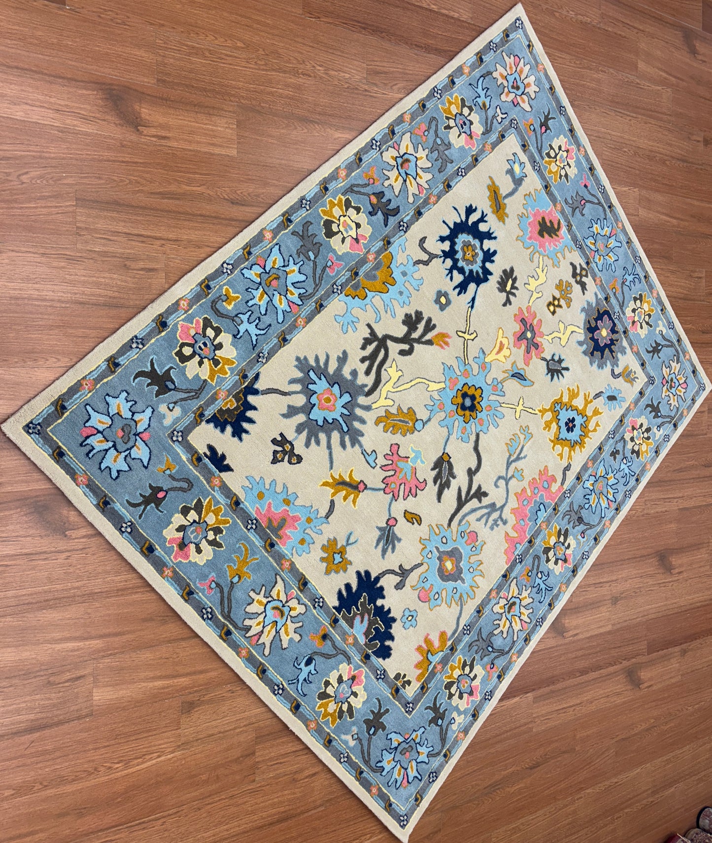 Tufted Woollen Carpet (Mangal Tufted 108)