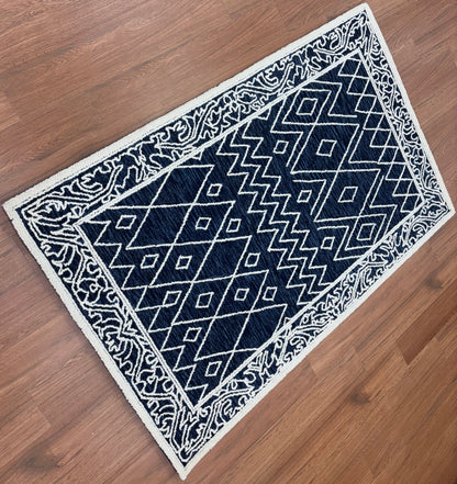 Tufted Woollen Carpet (Mangal tufted 109)