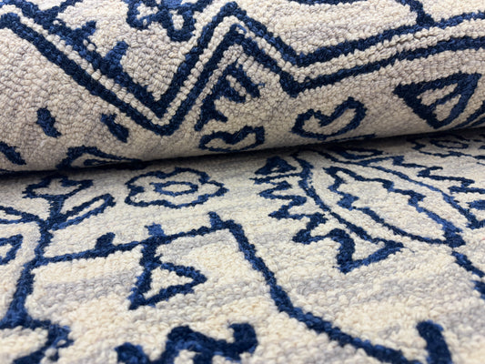 Tufted Woollen Carpet (Mangal tufted 112)