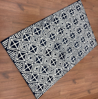 Tufted Woollen Carpet (Mangal Tufted 114)